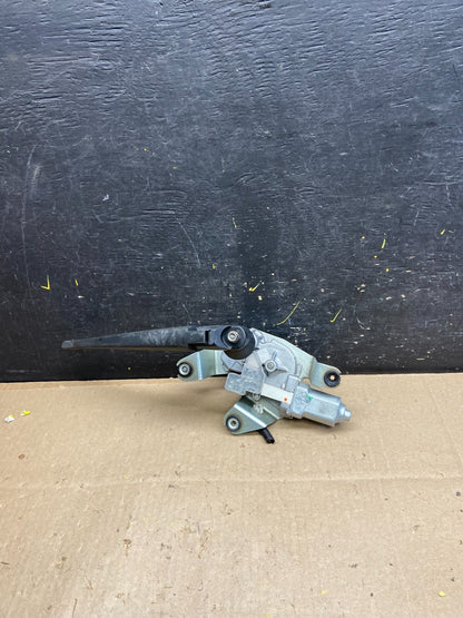 2009 to 2014 Nissan Cube Rear Wiper Motor U4703 DG0