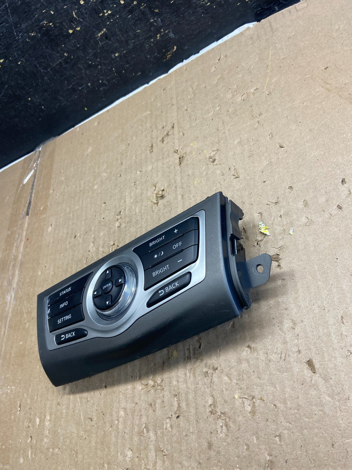 2009-2014 Nissan Murano AM FM Radio CD Control Panel ab2248 DG2