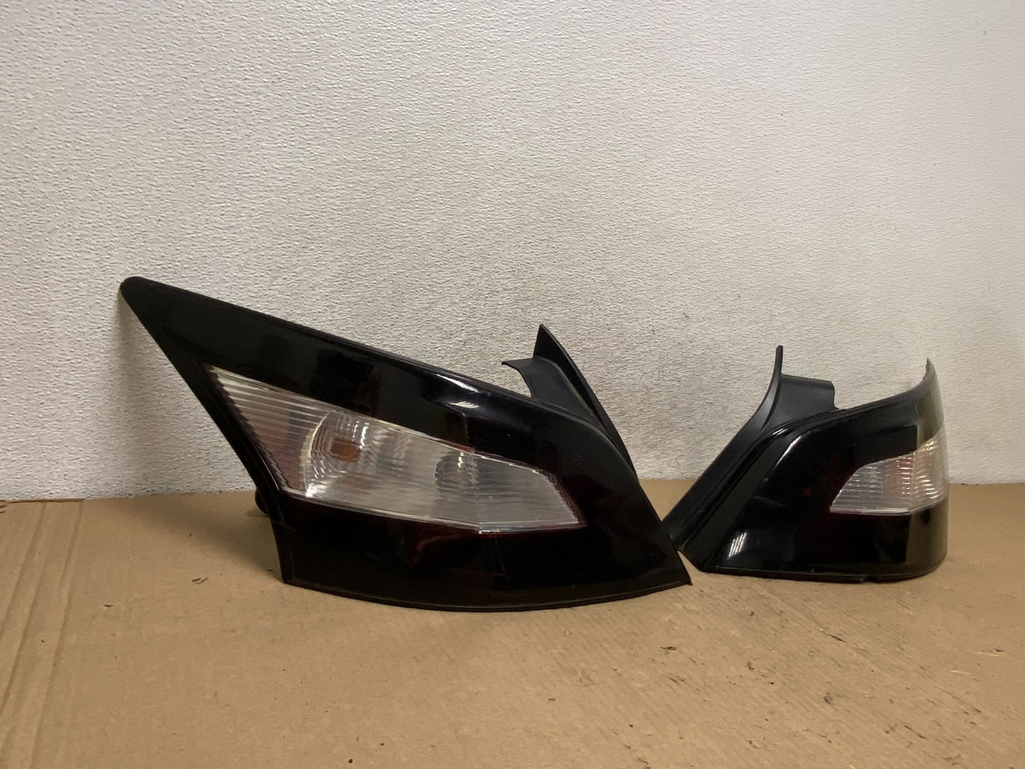 2009 2010 2011 Nissan Maxima Left+Right Side Tail lights AG7990 DW1
