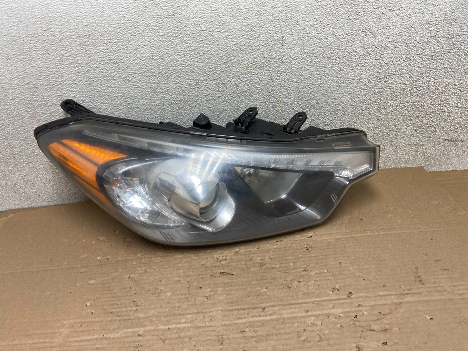 2014 2015 2016 Kia Forte Right Passenger Side LED Headlight Oem AB1488 DG0