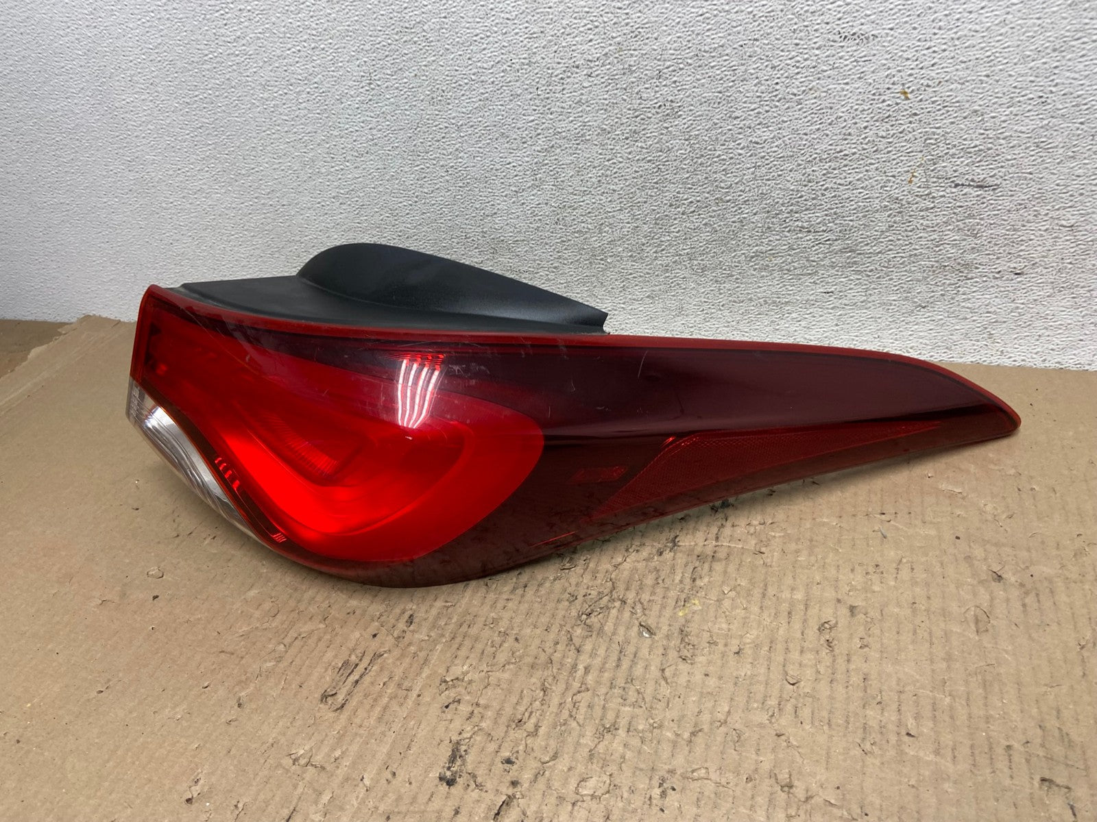 2014 2015 2016 Hyundai Elantra Sedan Right Passenger RH Tail Light AF7034 LK1