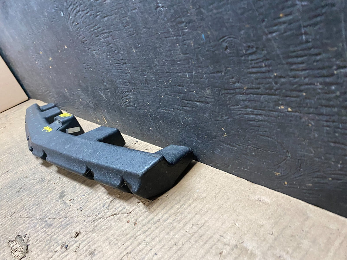 2006 to 2010 Mercedes R-Class Front Bumper Absorber N21031