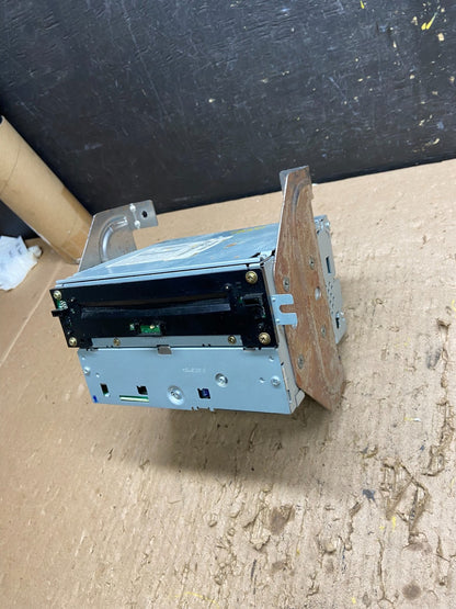 2006 - 2007 Nissan Pathfinder Radio AM/FM Receiver T8351 DG2