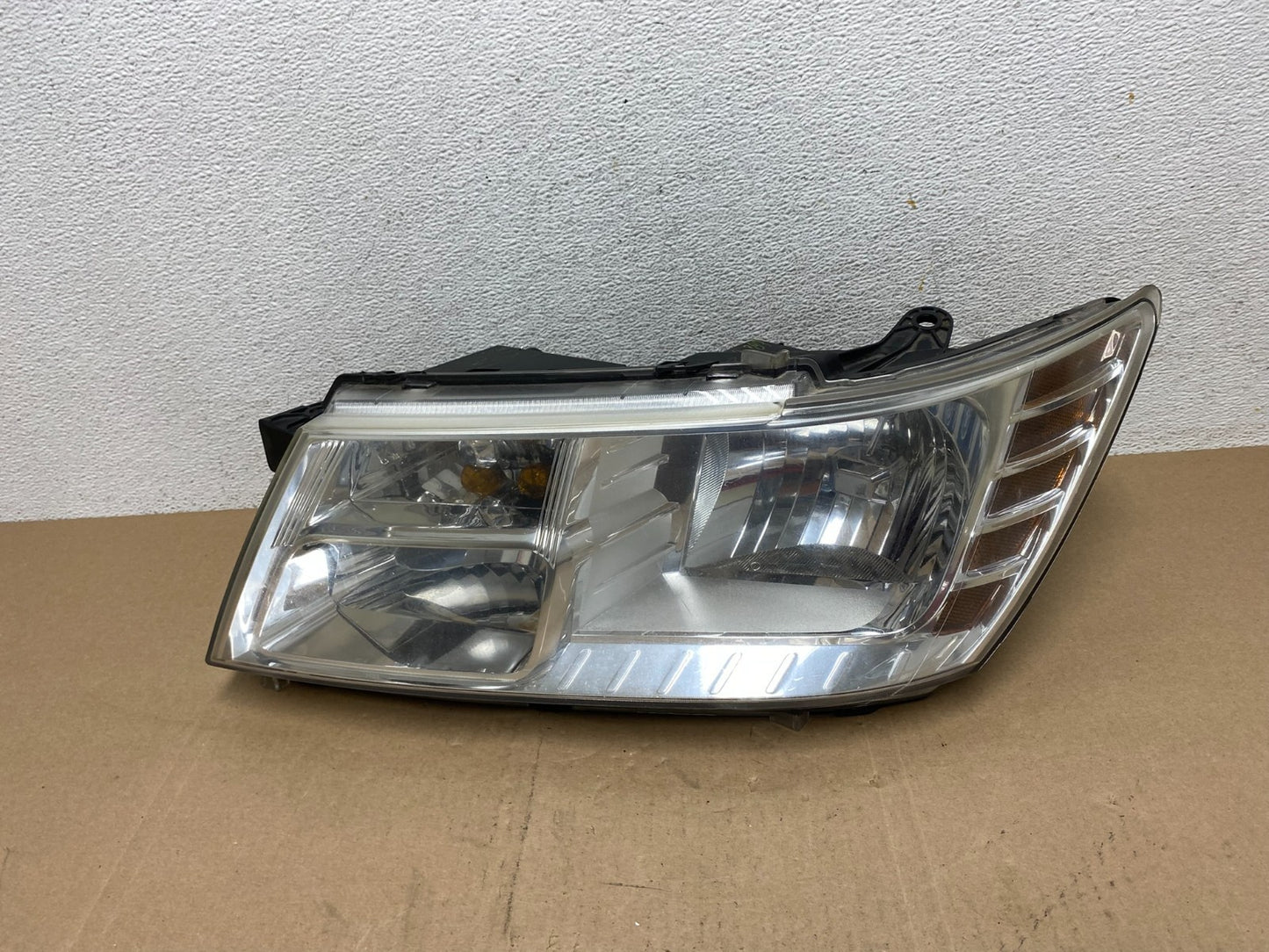 2009 to 2017 Dodge Journey Headlight Left Driver Lh Side Halogen AE6666 DW0