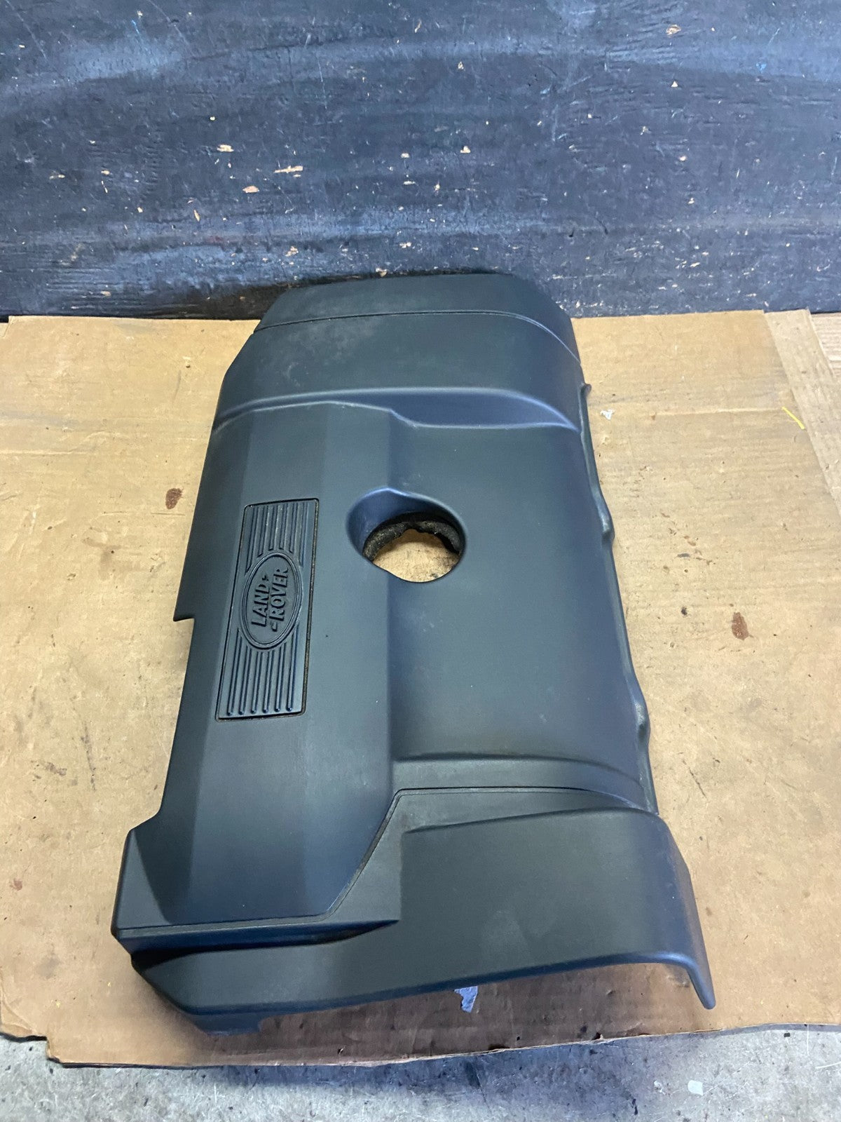 2008 - 2012 Land Rover LR2 3.2L Engine Motor Top Cover Trim Panel r0277 DG2