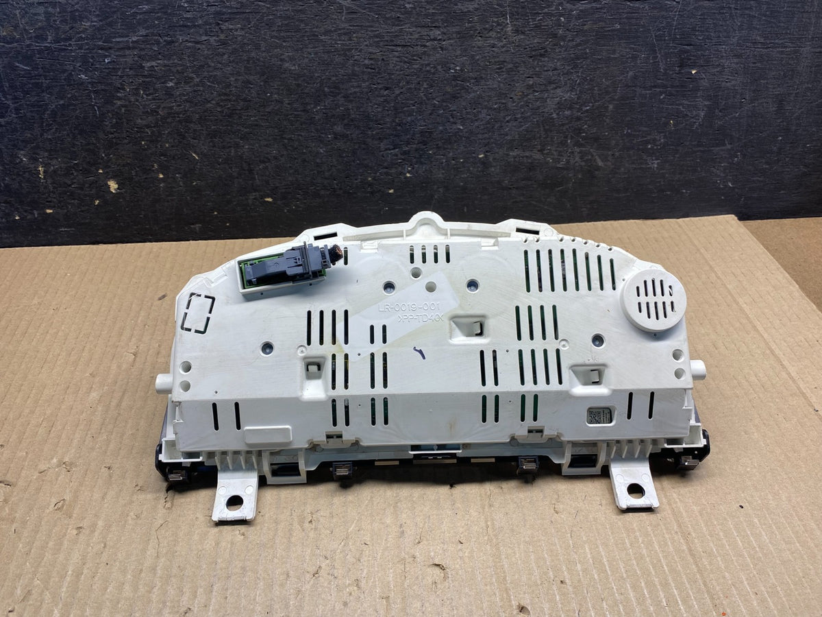 2011 2010 Land Rover LR2 Speedometer Cluster Gauge AI4910 DG4