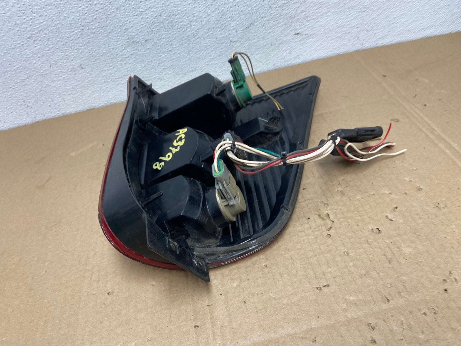 1999 to 2003 Ford Windstar Tail Light Right Passenger RH Side OEM AC3798 LK7