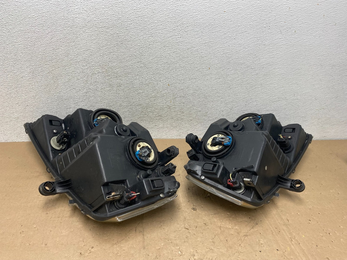 2008 to 2014 Dodge Avenger Left+Right Side Set Black Headlights AG5385 DW6