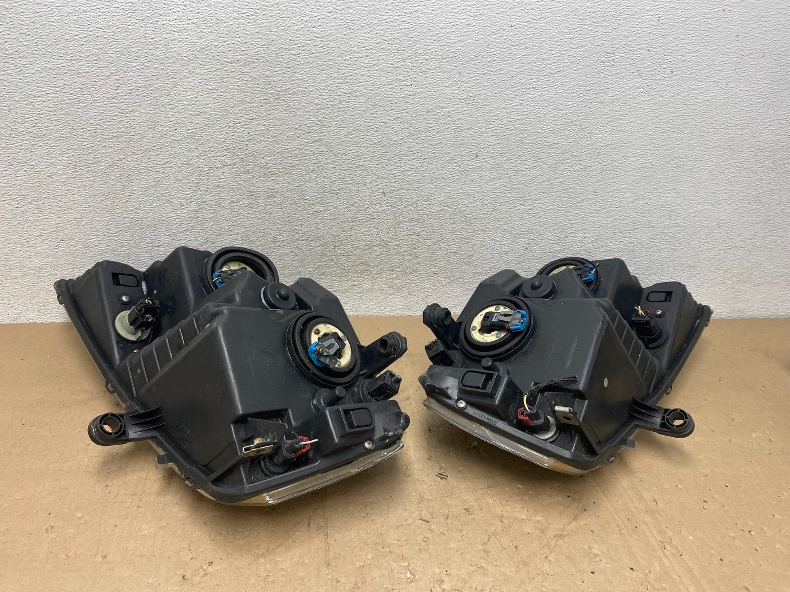 2008 to 2014 Dodge Avenger Left+Right Side Set Black Headlights AG5385 DW6