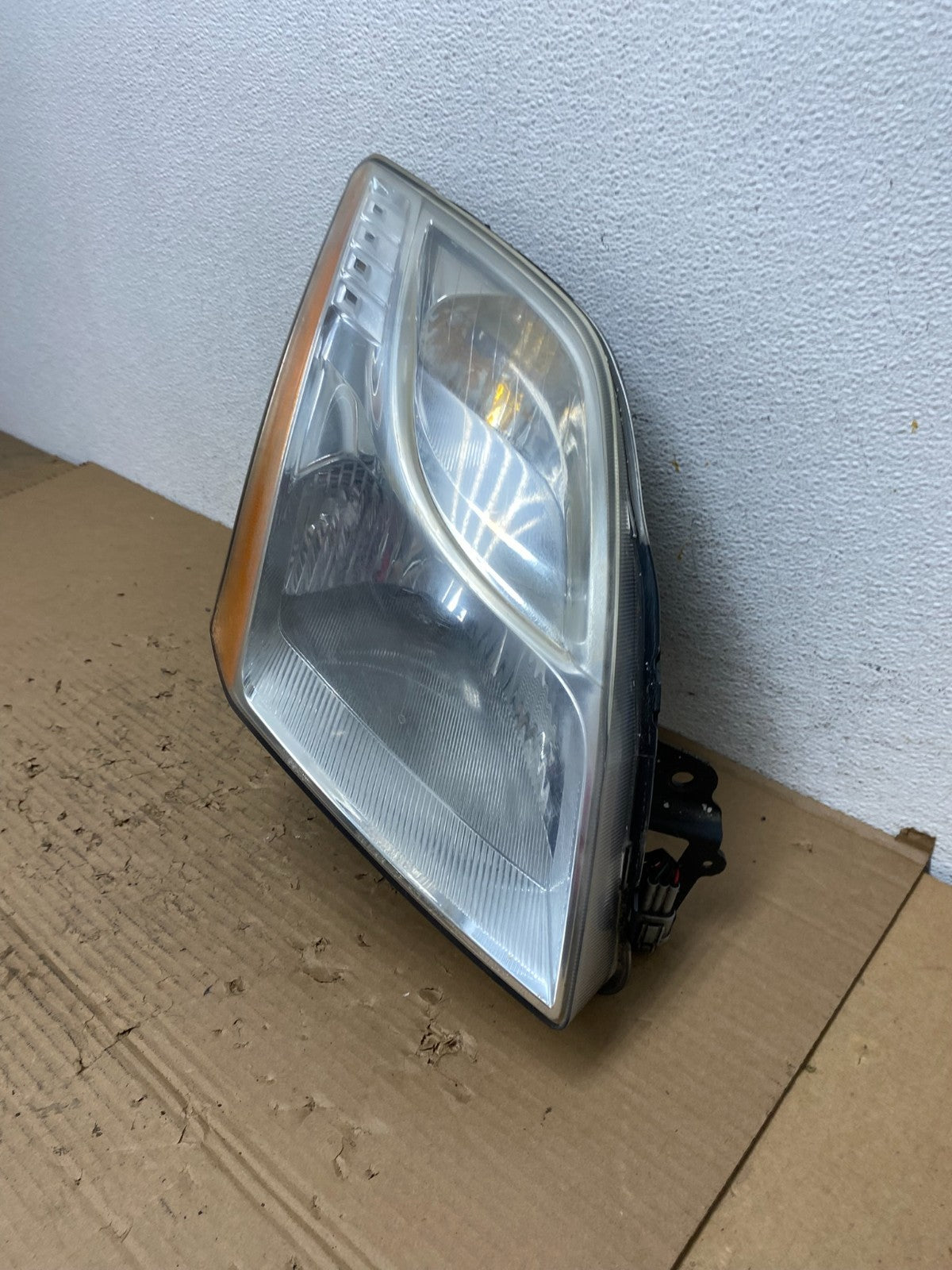 2010 2011 2012 Nissan Sentra Halogen Right Passenger RH Side Headlight AD4328 DW1