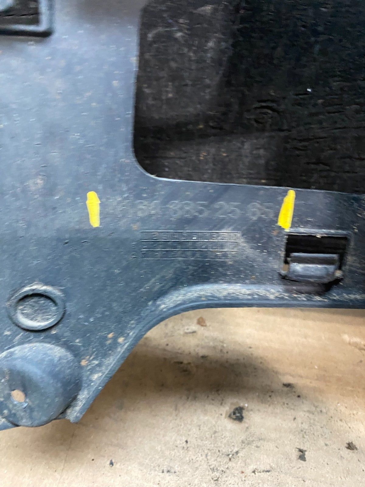 2006 - 2012 Mercedes GL X164 Rear Bumper Mounting Bracket v9219 DG6