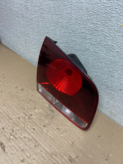 2007-2010 Volkswagen Touareg Left driver Side Inner Tail Light Oem AB1457 LK1