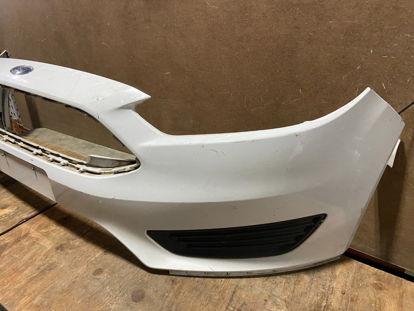 2015 to 2018 Ford Focus S/SE/SE Tow Hook Hole Front Bumper Cover AB78512