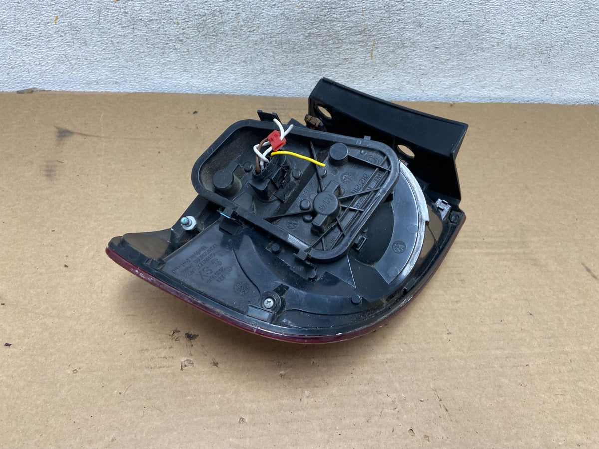 2007-2010 Volkswagen Touareg Lh Driver Left Side Tail Light AH4441 DW5