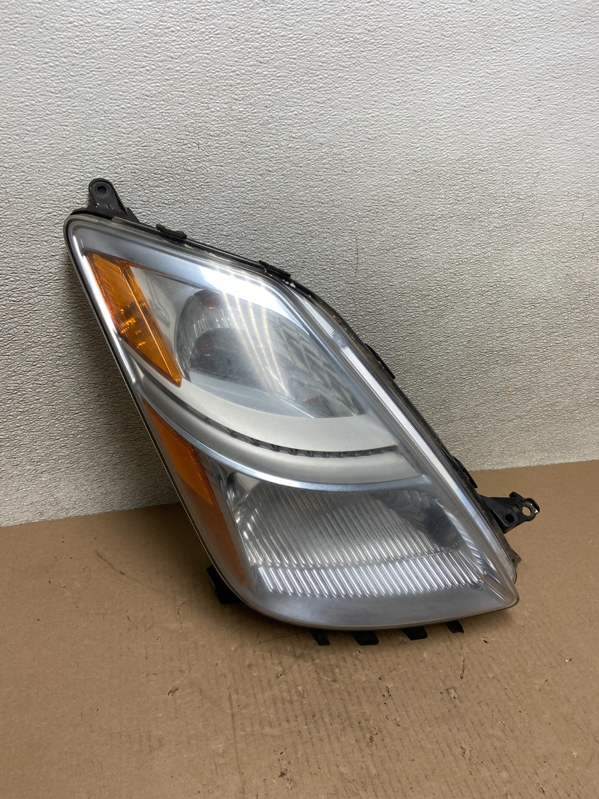 2006 - 2009 Toyota Prius Right Passenger Rh Side Headlight Halogen AB5932 DW2