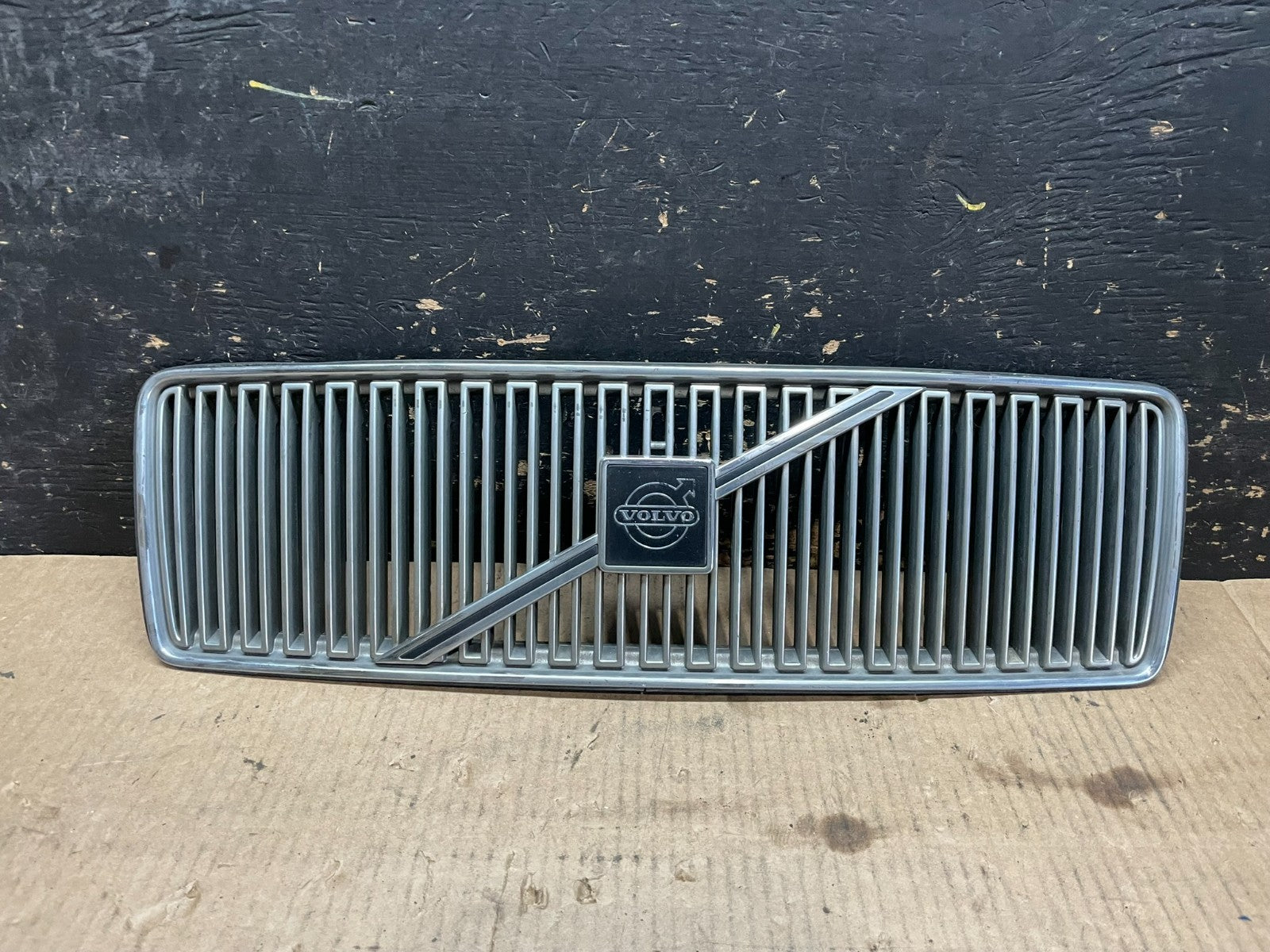 1995 to 1997 Volvo 960 Front Grill Grille Y9643 PS0