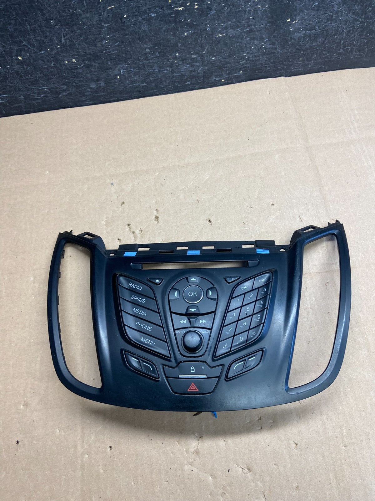 2013 2014 2015 2016 Ford Escape Dash Radio Control Panel Bezel ai3193 DG0