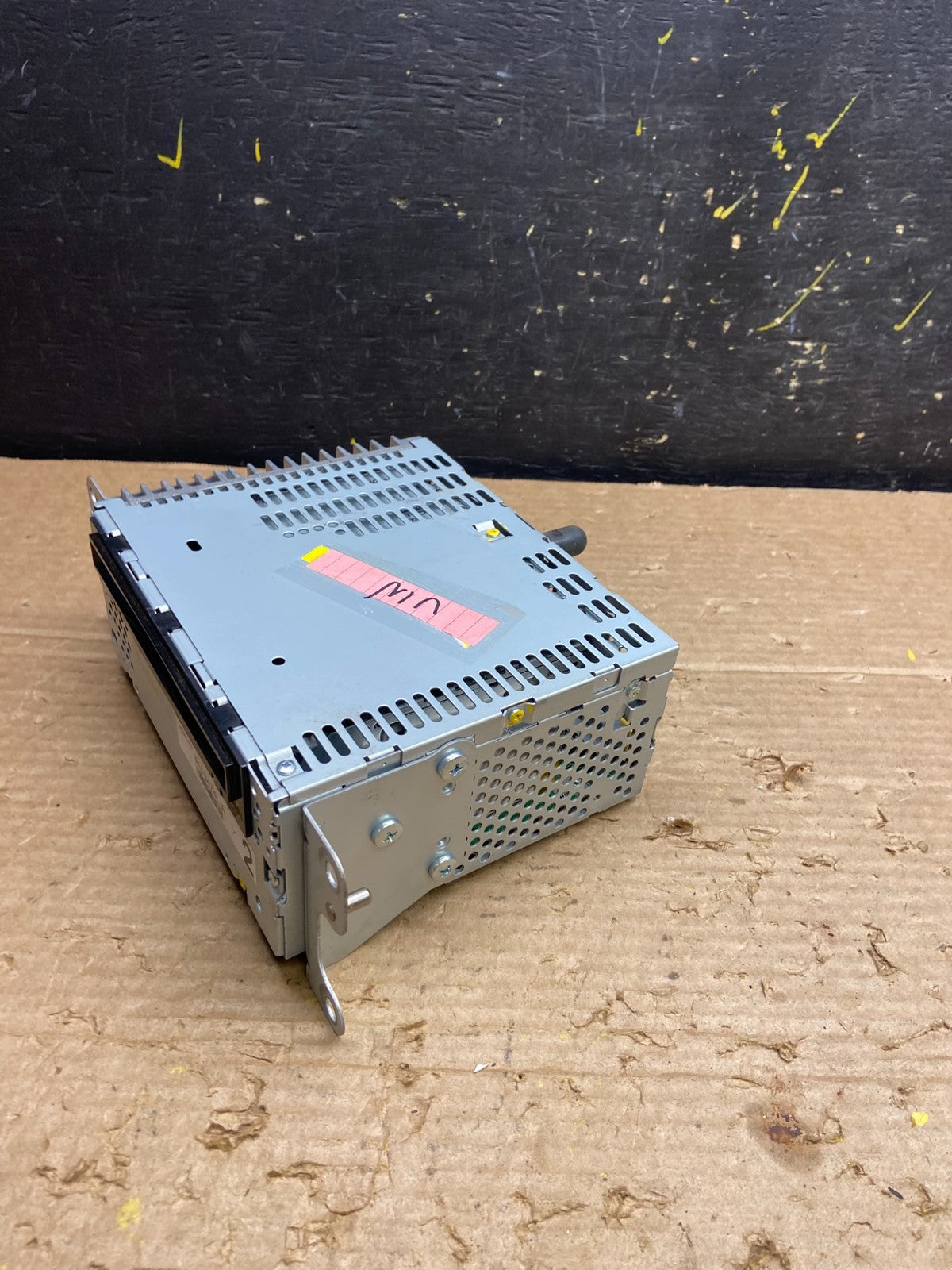2013 to 2014 Ford Edge AM/FM Radio Reciever OEM w3125 DG2
