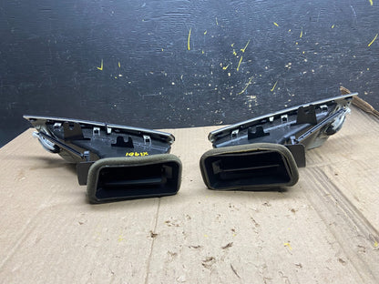 2010 to 2016 Chevrolet Equinox Left+Right  Front Dash  Air Vent Bezel X1901 DG3