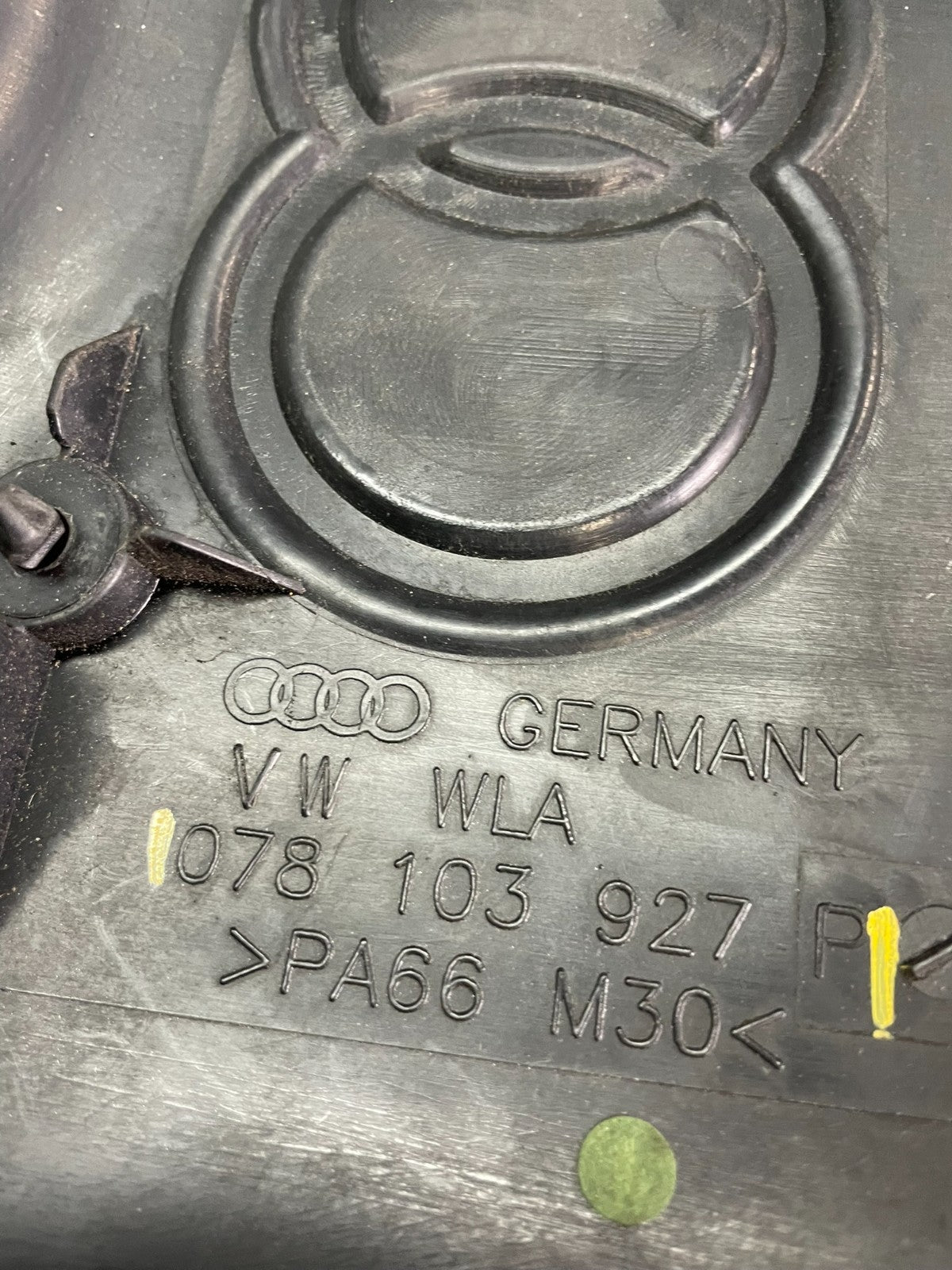 1998 to 2001 Audi A4  Engine Motor Cover Trim OEM 078103927p AB7838 DG8