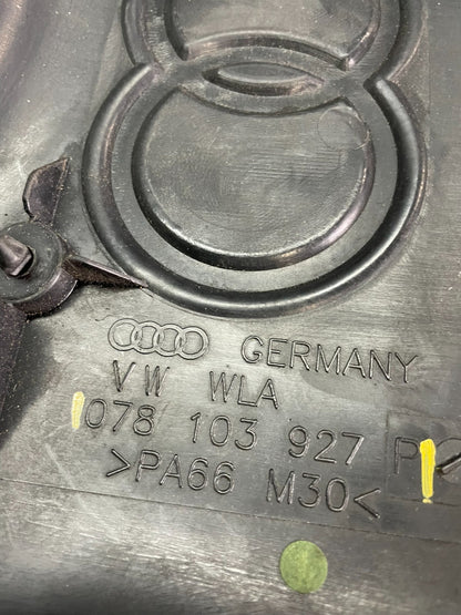 1998 to 2001 Audi A4  Engine Motor Cover Trim OEM 078103927p AB7838 DG8