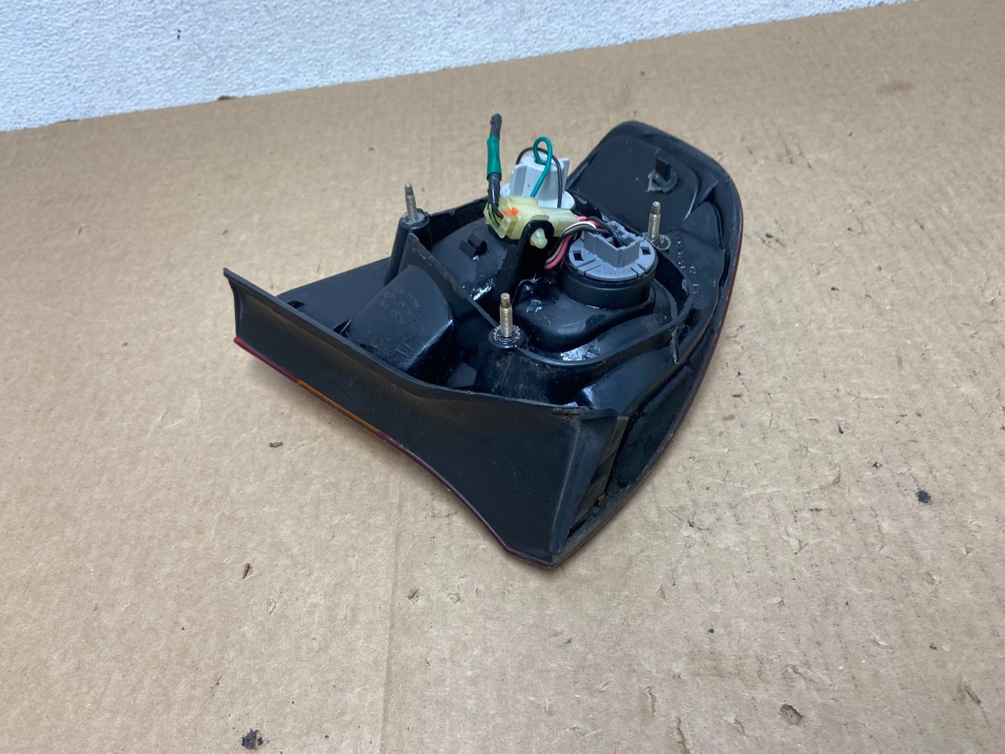 2000 to 2004 Subaru Legacy Right Passenger Rh Side Tail Light AF9702 DW5