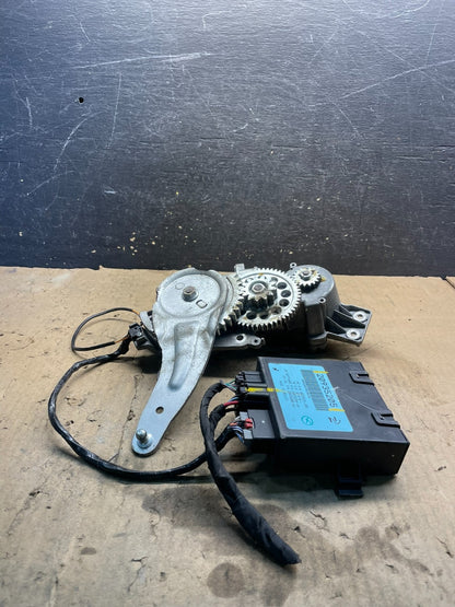 2009-2012 GMC Acadia Power Motor Liftgate Tailgate Control Module X0345 DG3