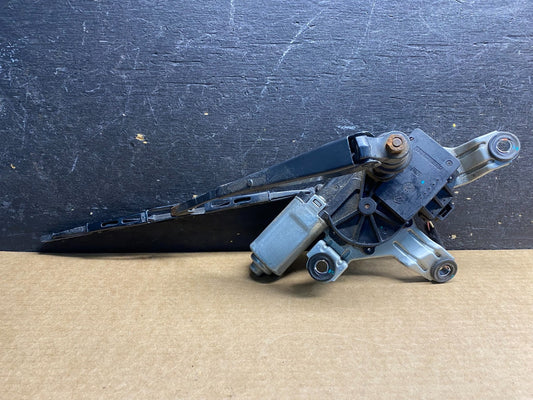 2010 to 2016 Cadillac SRX Rear Windshield Washer Wiper Motor z9037 DG0