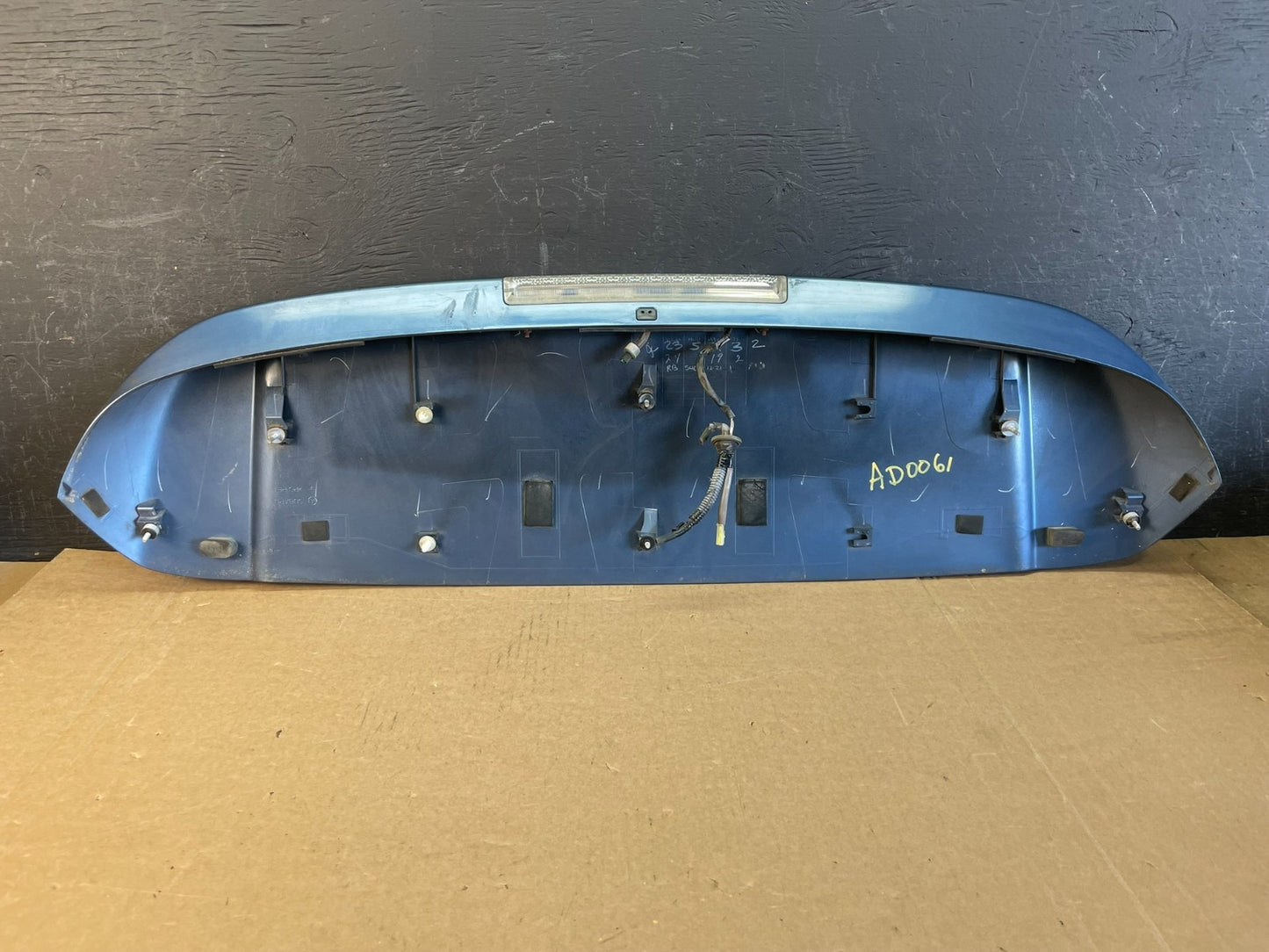2005 to 2009 Subaru Legacy Outback Wagon Rear Top Spoiler Wing ad0061 DG5