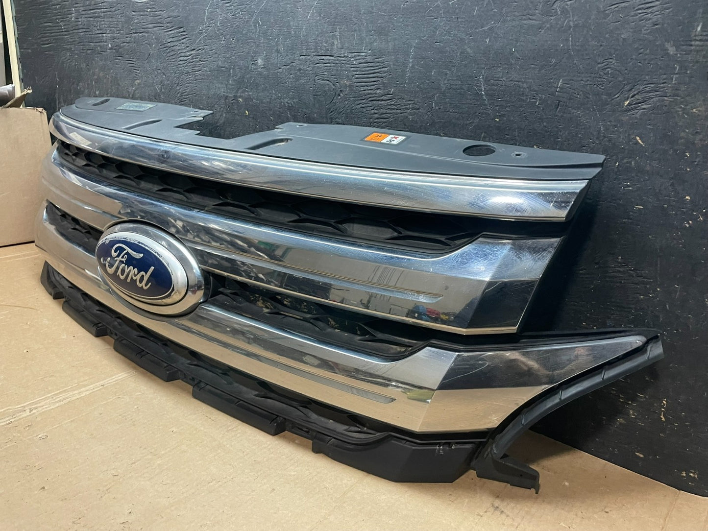 2011 2012 2013 Ford Edge Front Upper Chrome Grille Grill  Oem Z5767 DG1