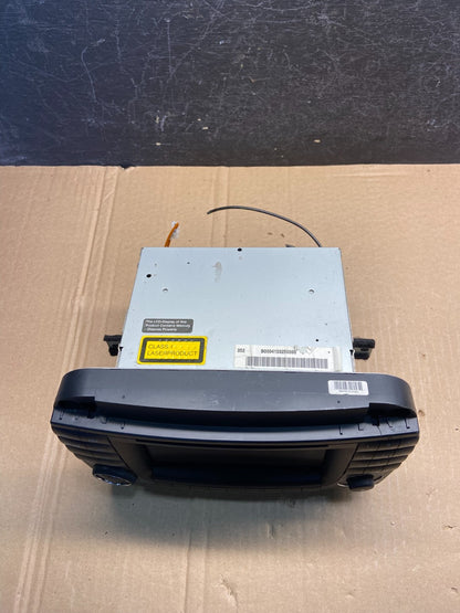2003 to 2006 Mercedes S430 S500 Radio Navigation Screen Display ae2272 DG3