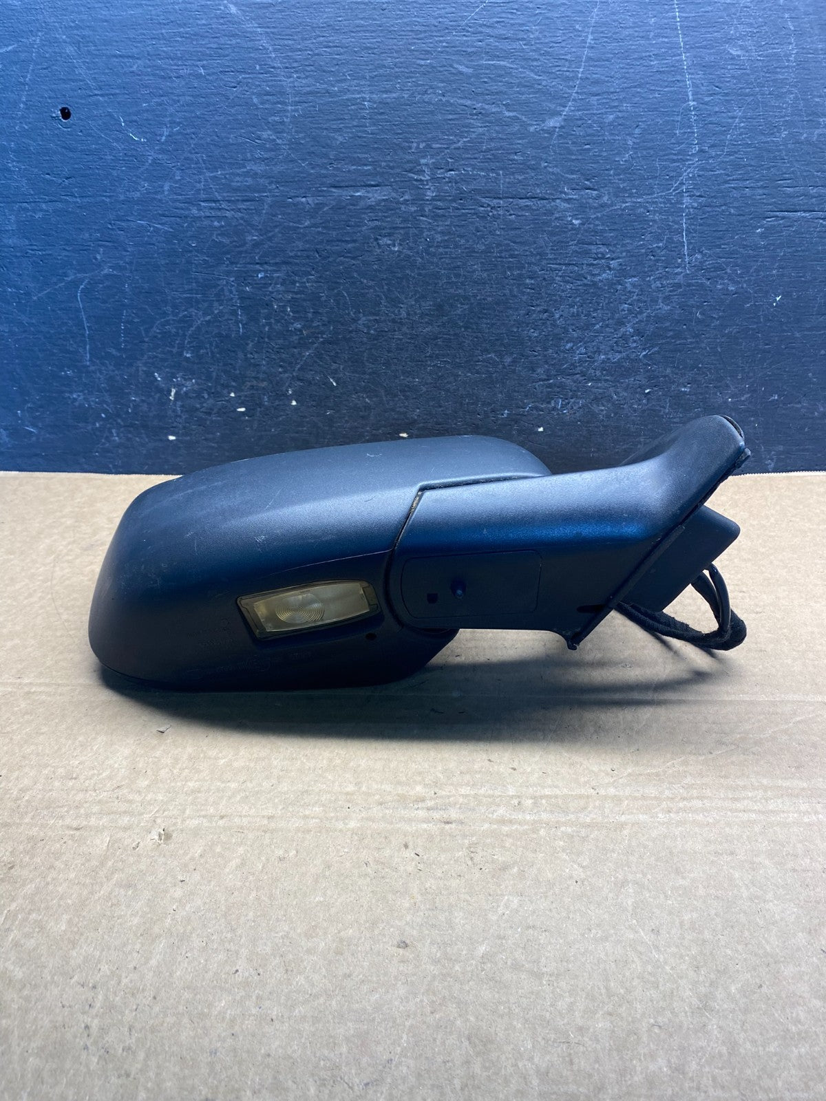 2003 to 2006 Volvo XC90 Right Passenger Side View Door Mirror af7631 DG3