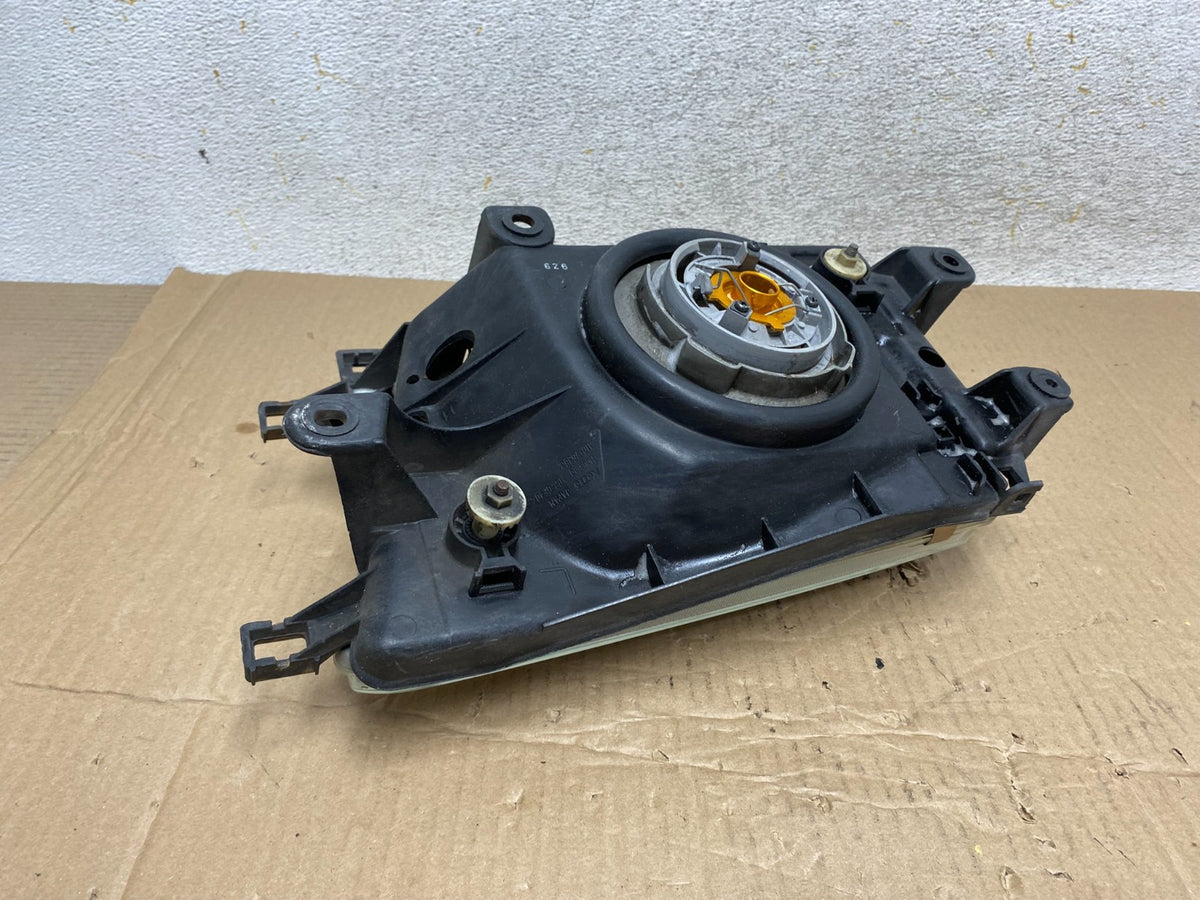 1996 to 1998 Toyota 4Runner Halogen Left Driver LH Headlight AI1233 DW3