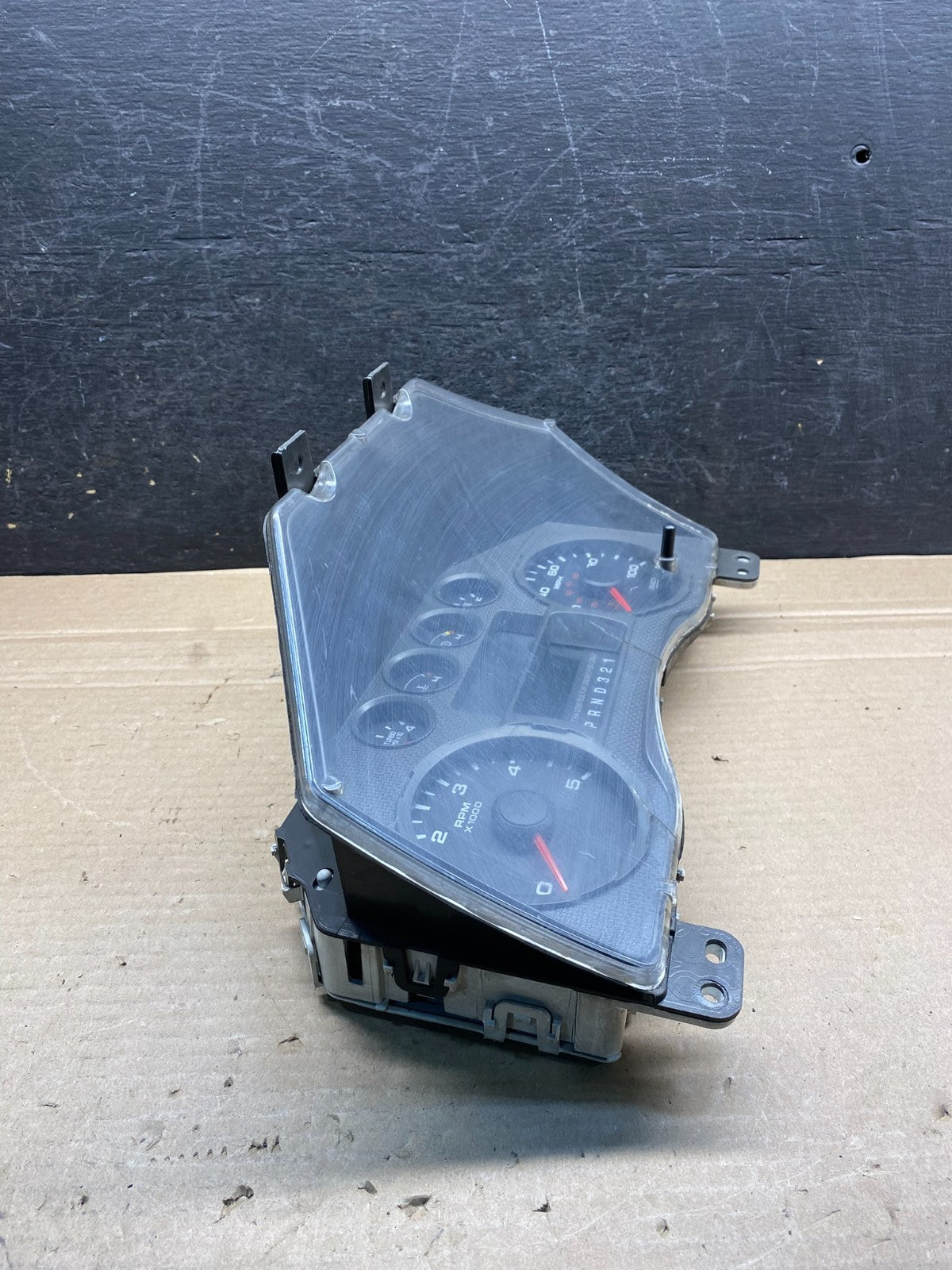 2008 to 2010 Ford F250 SD Super Duty Speedometer Cluster Gauge ah7531 DG1