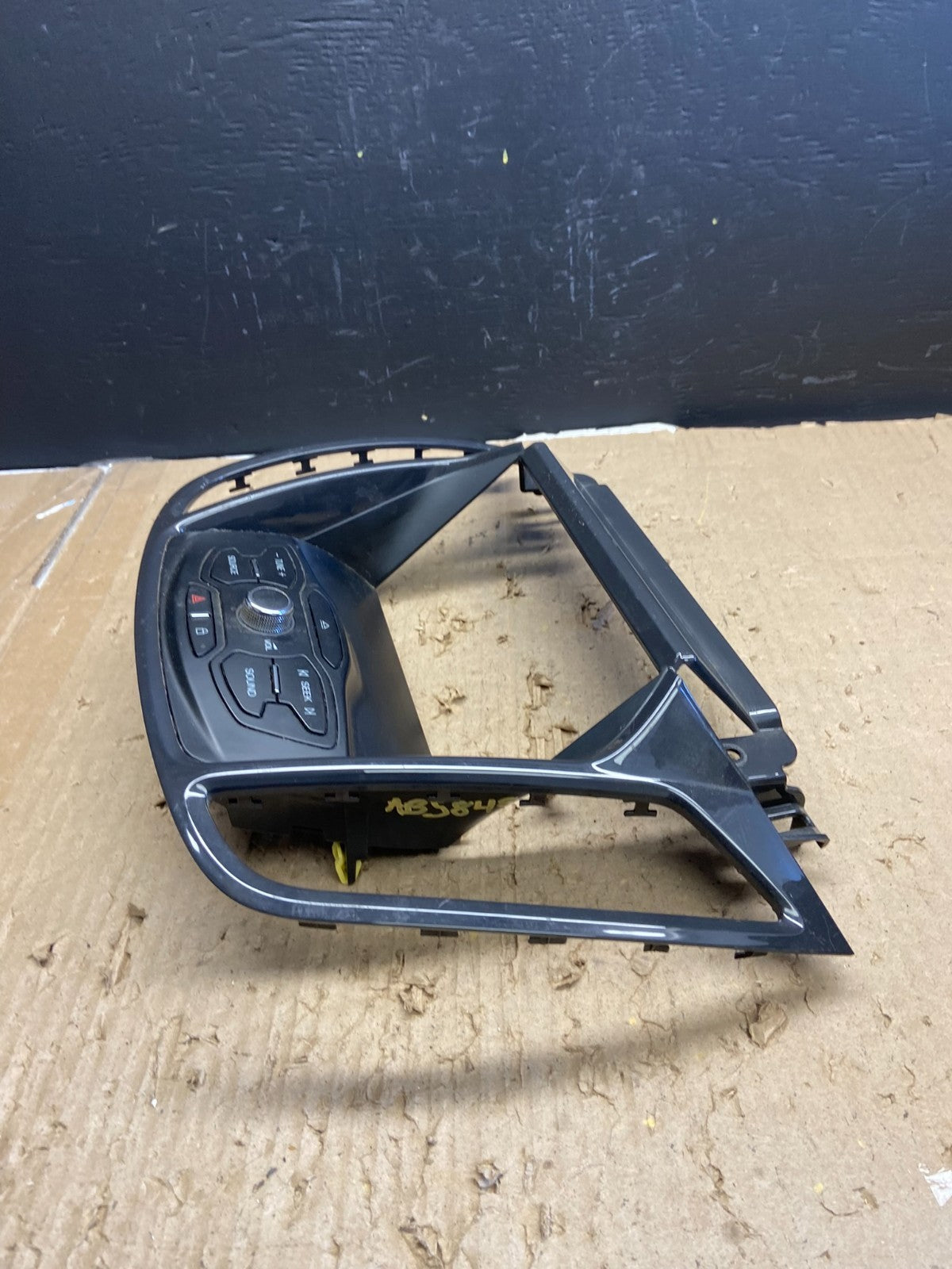2013 2014 2015 2016 Ford Escape Dash Radio Control Panel Bezel AB5848 DG2