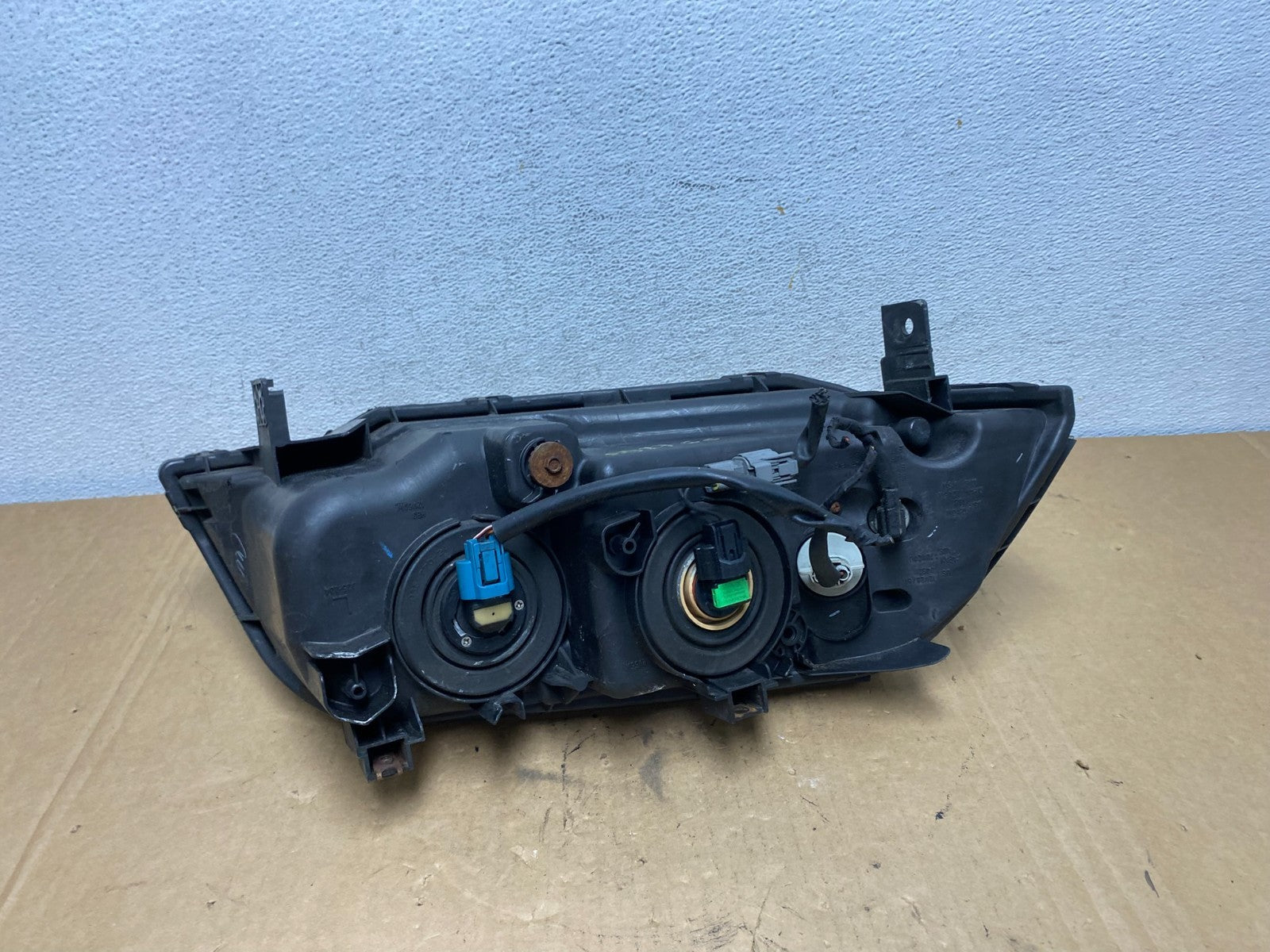 2004 2005 2006 Acura MDX Left Driver LH Headlight Halogen AD2766 DW4