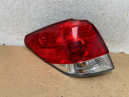 2010-2014 Subaru Outback Wagon Left Driver Lh Side Tail Light AH8441 LK0