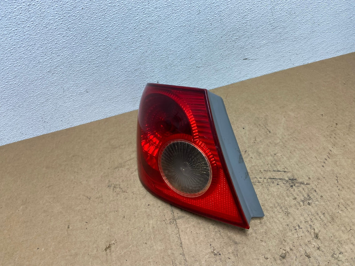 2005 to 2008 Toyota Corolla Left Driver Lh Side Tail Light Oem AC3356 LK1