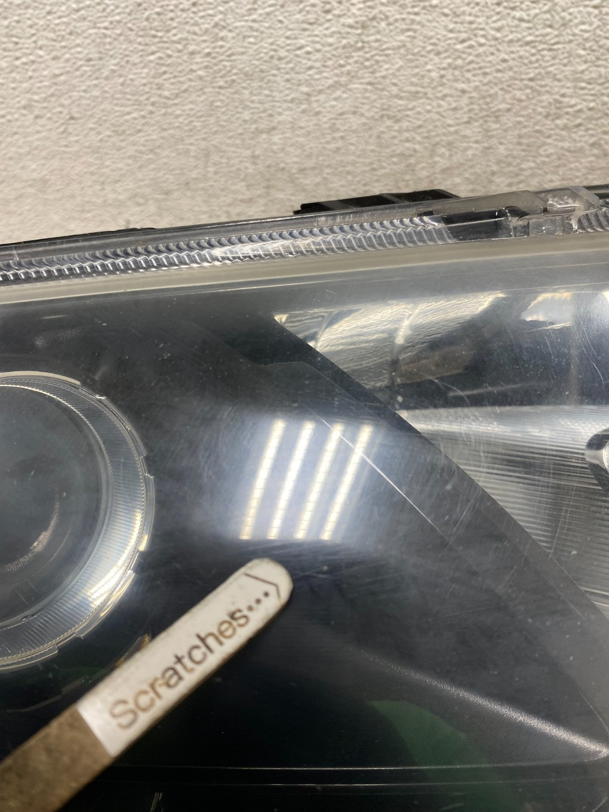 2010 2011 2012 Ford Fusion Right Passenger RH Headlight Halogen AG4365 DW3