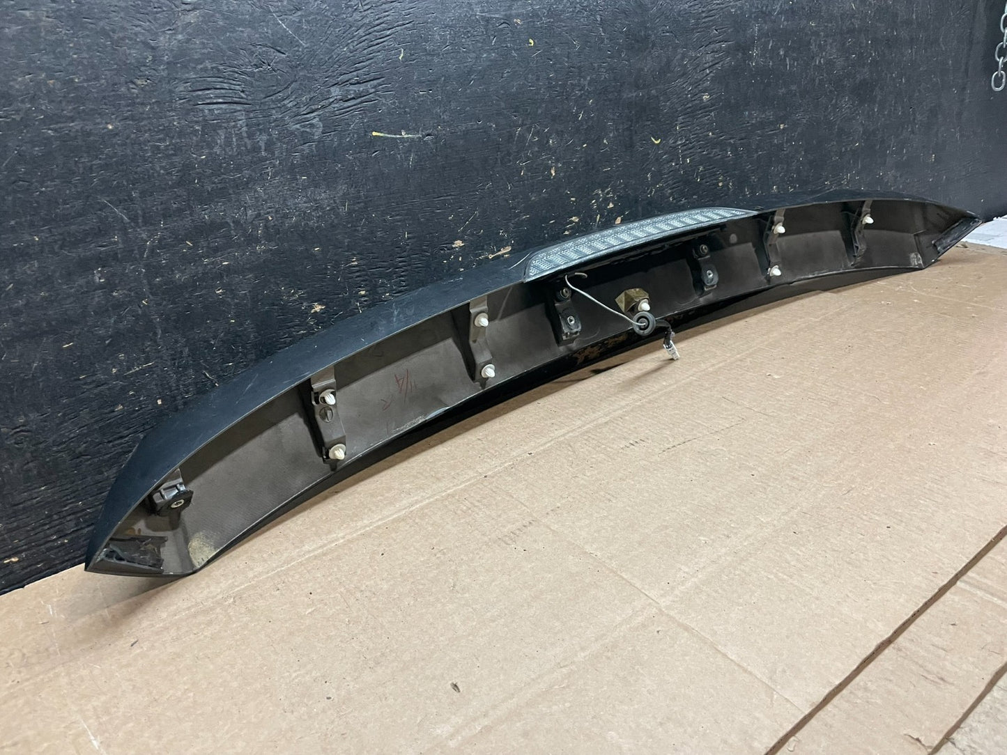 2007 to 2013 Mitsubishi Outlander Rear Spoiler 3RD Brake Light OEM y9438 DG10