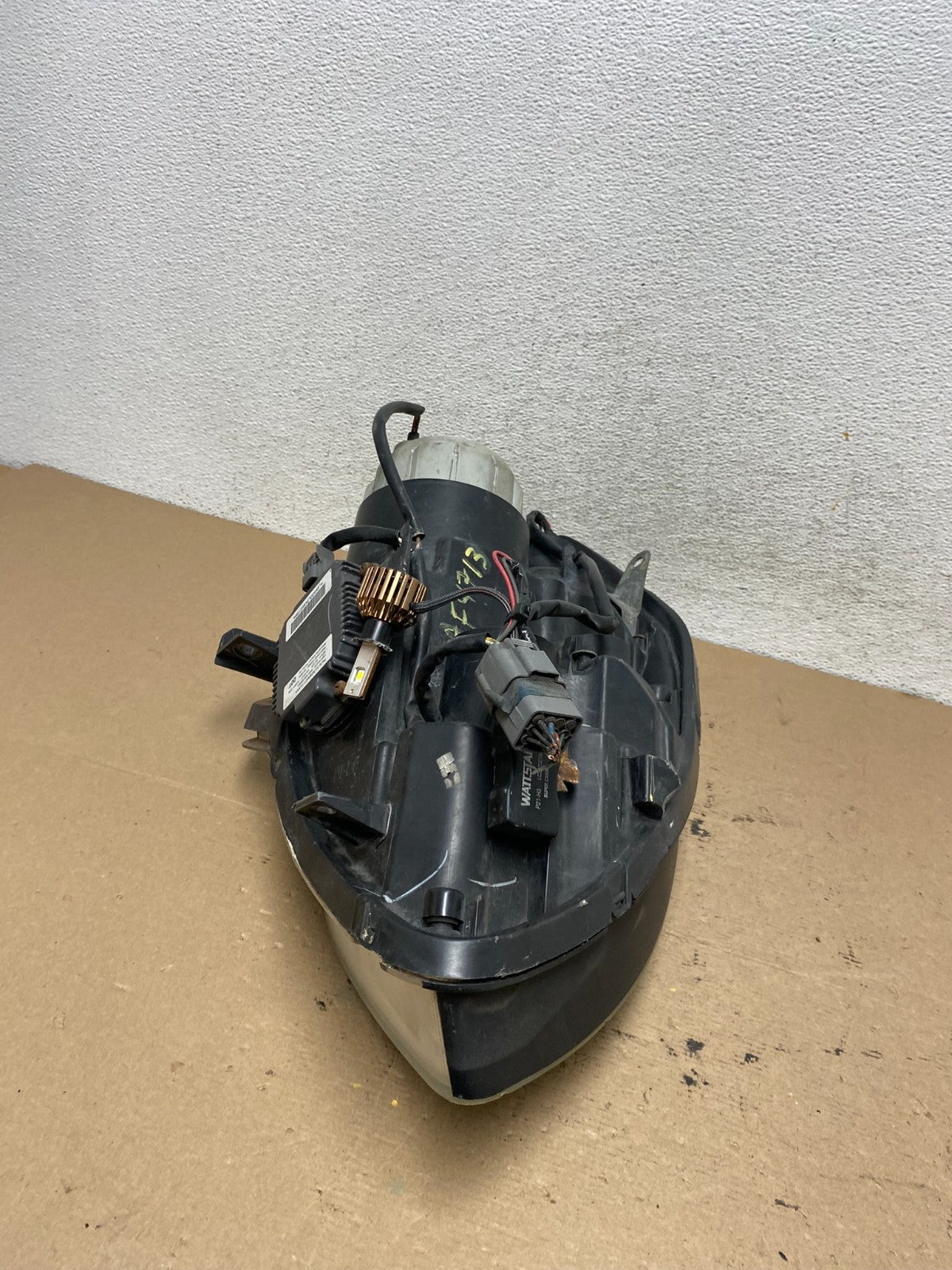 2004 to 2006 Nissan Maxima Left Driver Side Headlight Hid Xenon AF4713 DW9