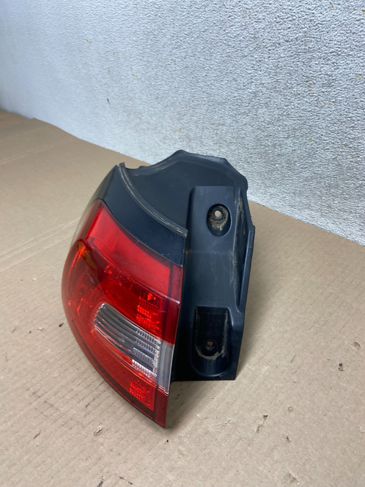 2014 to 2018 Jeep Cherokee Left Driver LH Side Tail Light AI9475 LK1