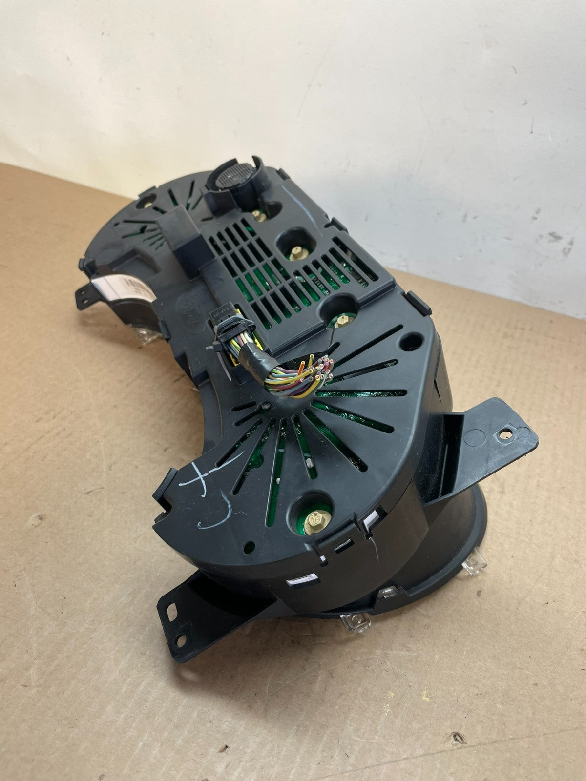 2006 Ford Explorer Speedometer Cluster Gauge AI4381 DG7