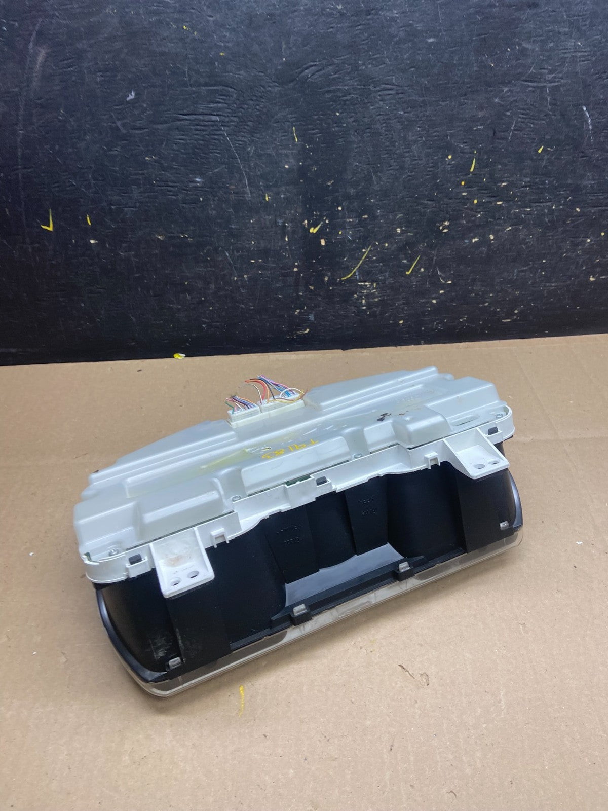 2004 to 2007 Toyota Highlander Speedometer Insrument Gauge Cluster T9183 DG4