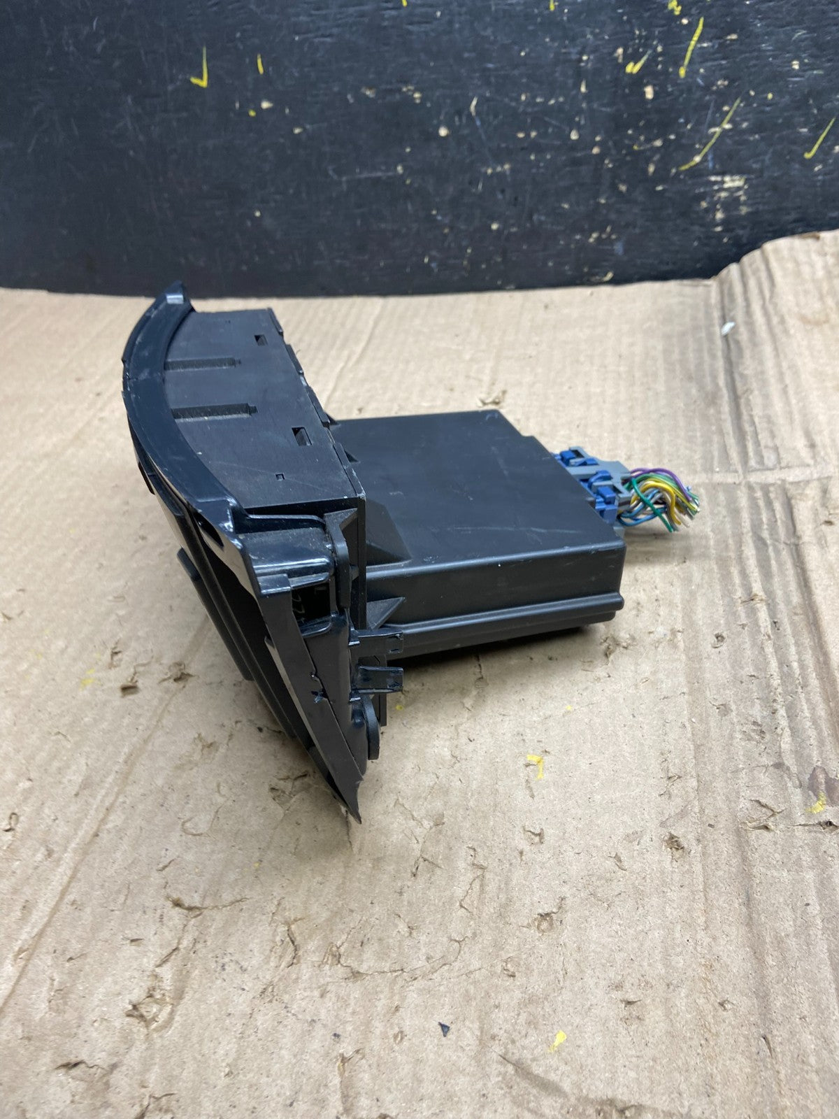 2005 2006 Cadillac CTS A/C Heater Climate Control Panel Bezel X1917 DG1