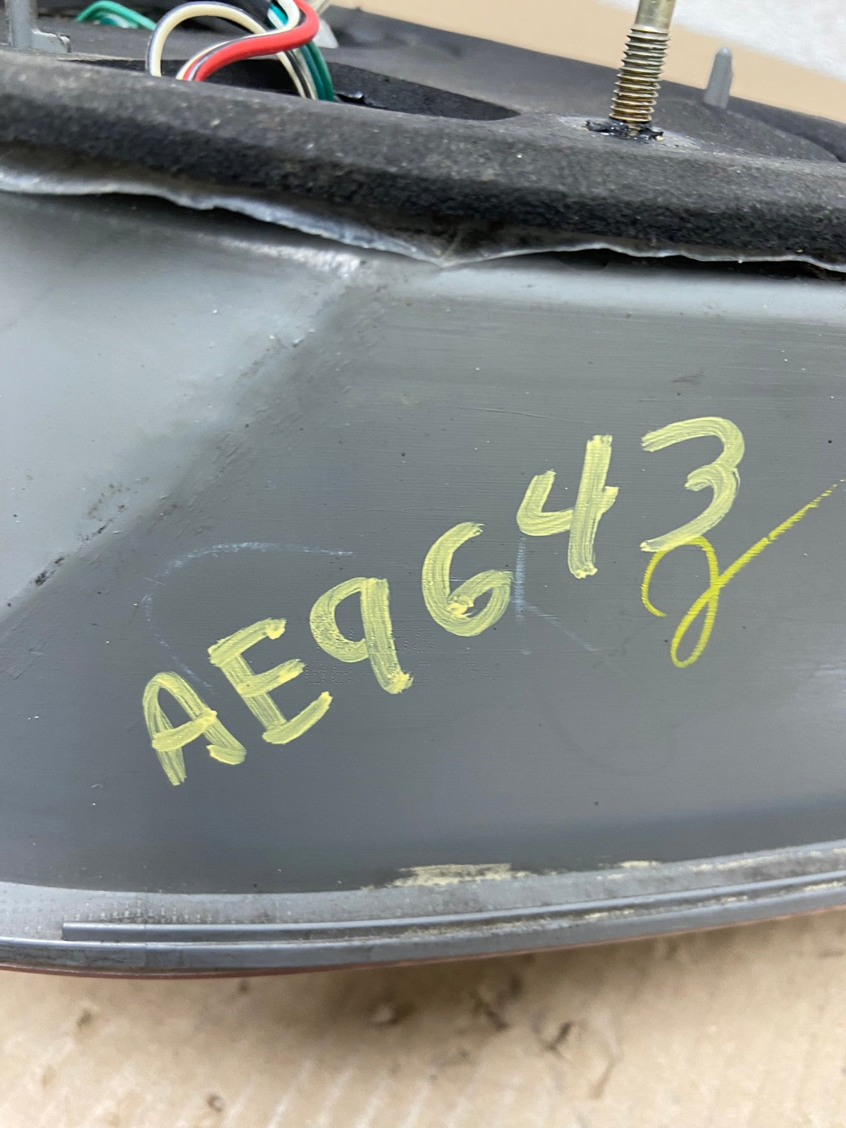 2005 to 2006 Toyota Camry Tail Light Right Passenger Side AE9643 LK6