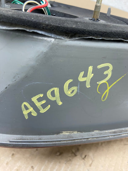 2005 to 2006 Toyota Camry Tail Light Right Passenger Side AE9643 LK6