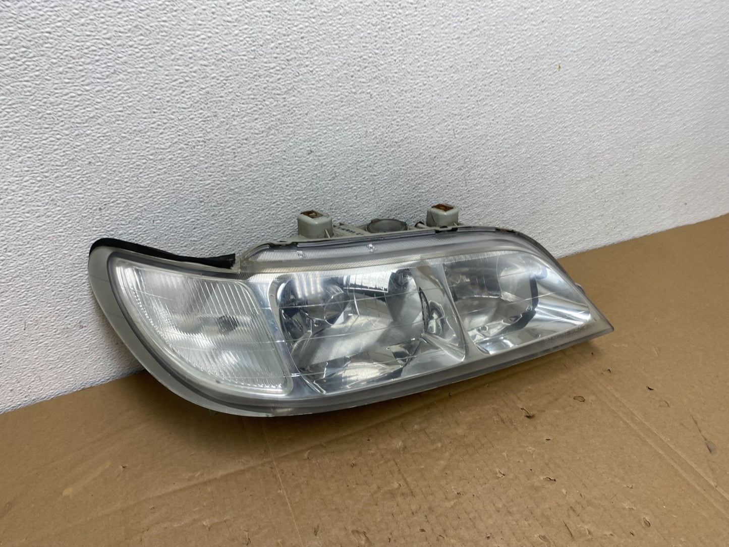 1997 to 1999 Acura CL Right Passenger Side Headlights AC38102