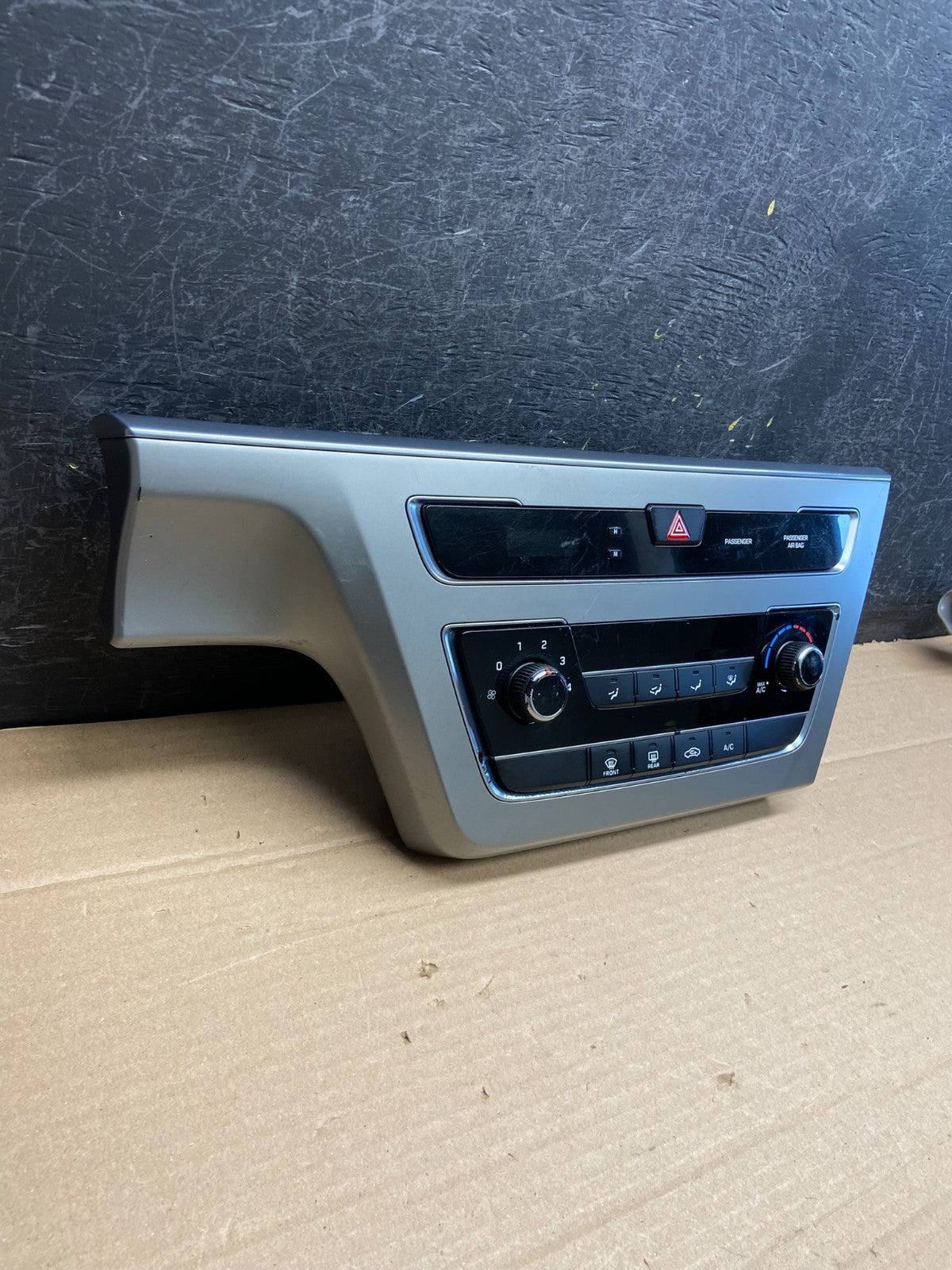 2015 to 2017 Hyundai Sonata Ac Heater Climate Control AG5126 DG3