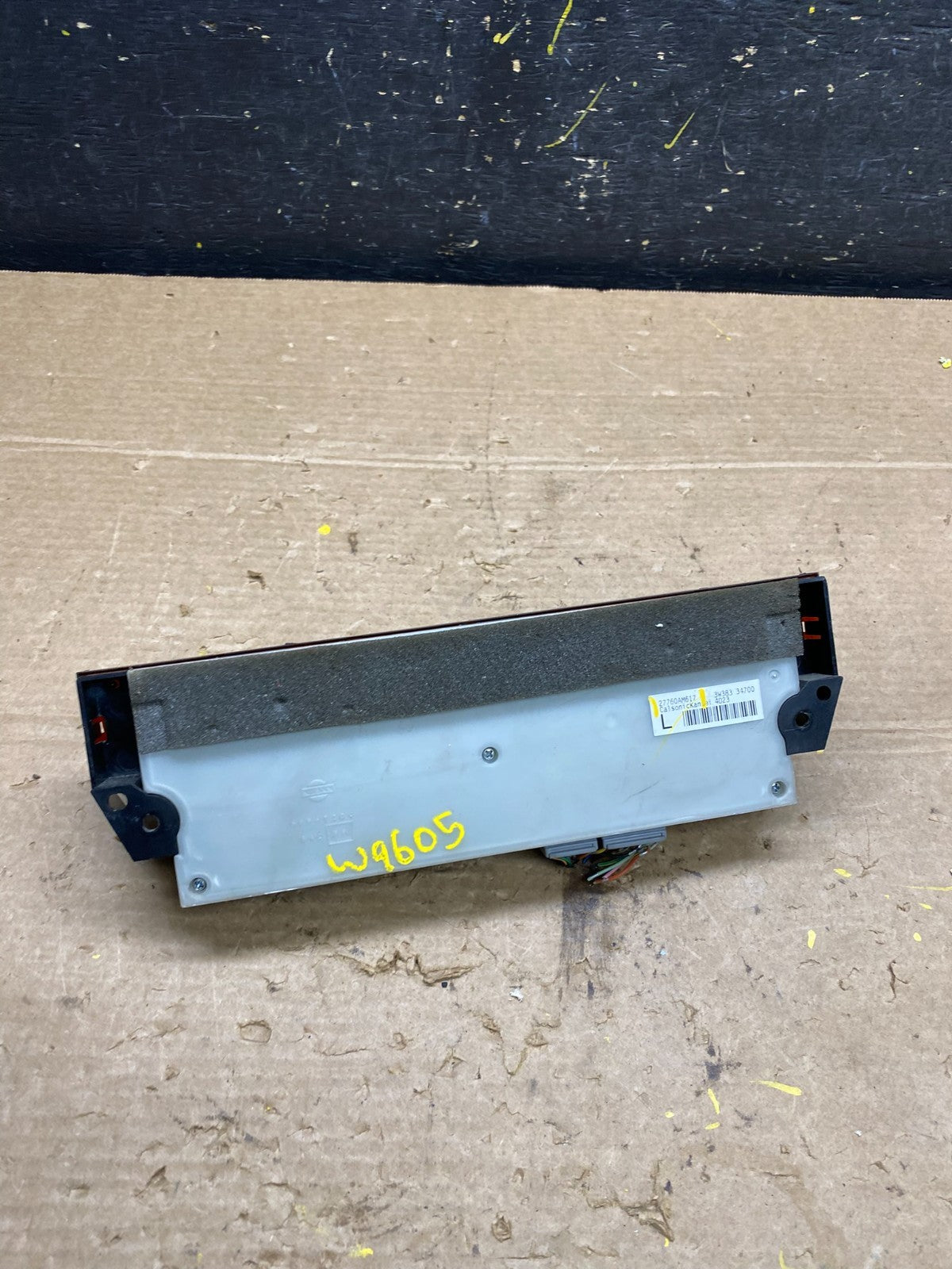 2003-2004 Infiniti G35 Sedan Dash Board Center Information Display w9605 DG4